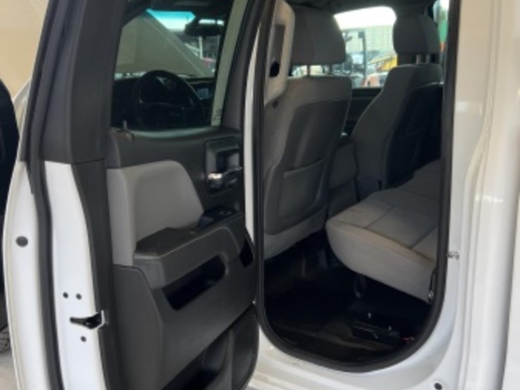 2014-chevrolet-silverado-1500-image-24