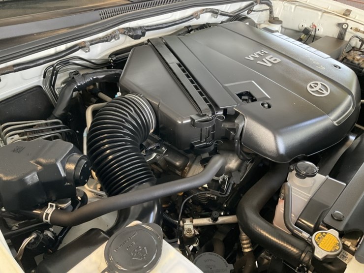 2014-toyota-tacoma-image-12