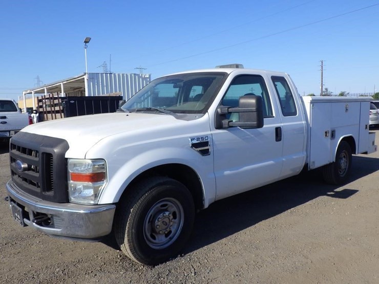 2010-ford-f350-image-1