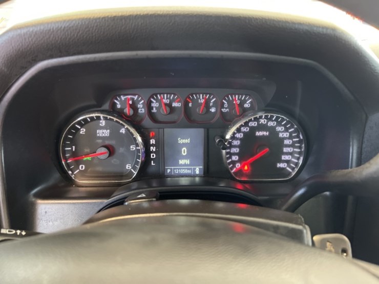 2017-chevrolet-silverado-1500-image-16