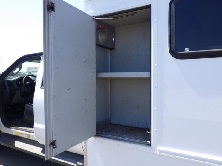 2012-ford-f550-image-12
