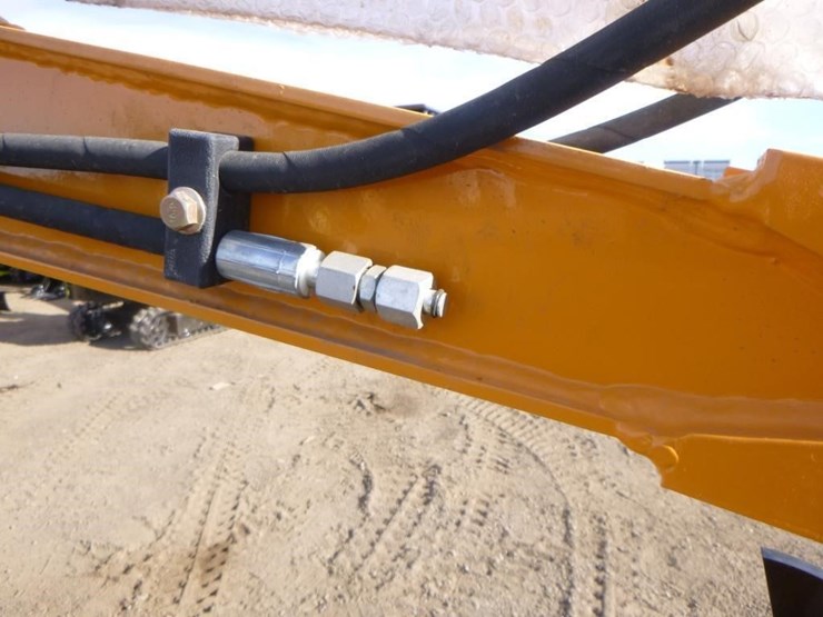 2025-vicsec-vc13-hydraulic-excavator-image-13