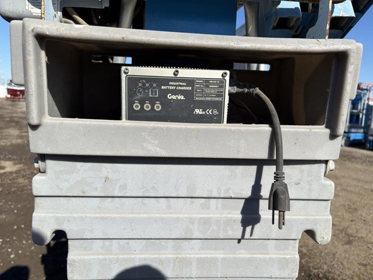 2012-genie-awp30s-image-10