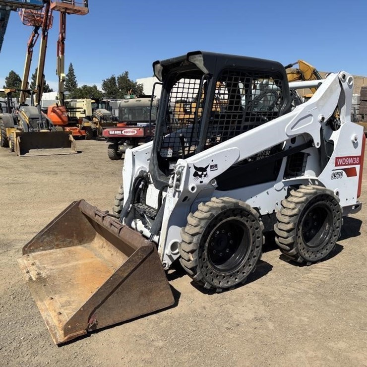 2018 BOBCAT S570