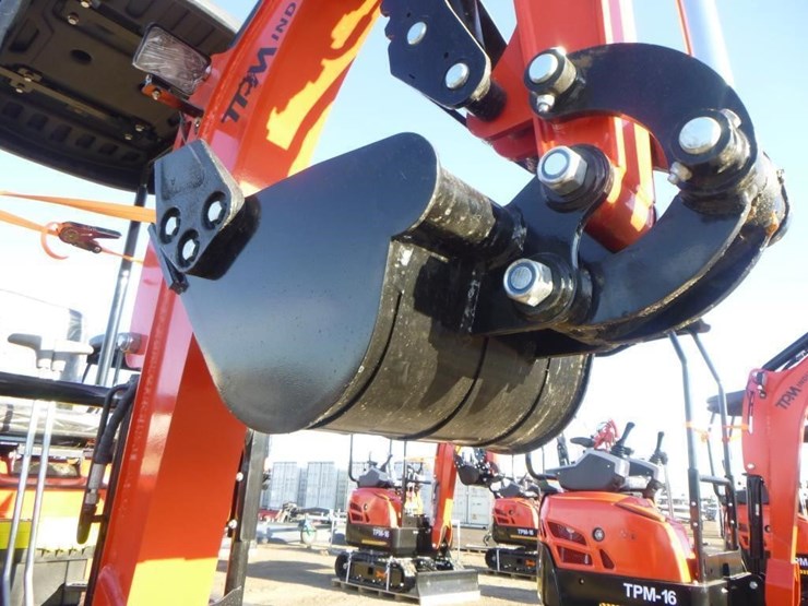 2025-tpm-16-hydraulic-excavator-image-10