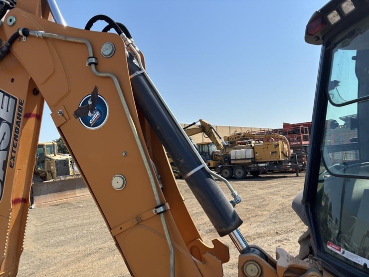 2015-case-super-n-loader-backhoe-image-21