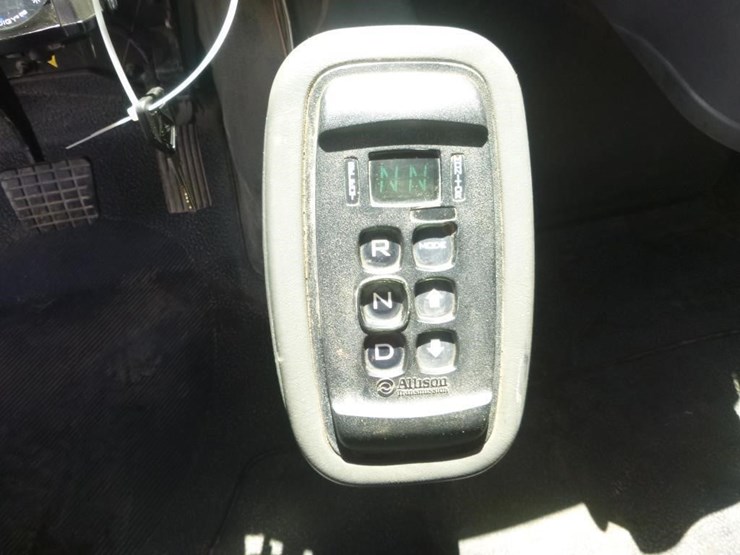 2012-international-durastar-4400-image-12
