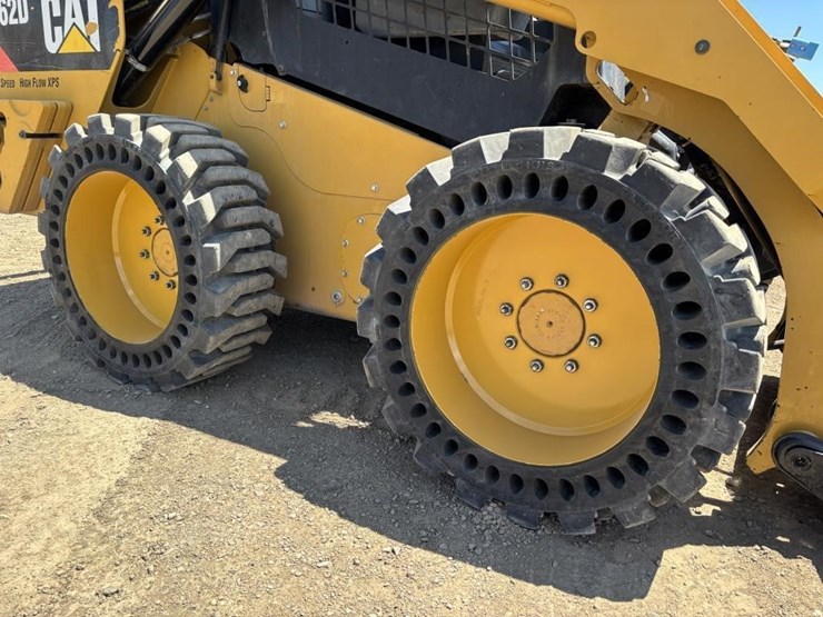 2018-caterpillar-262d-image-20