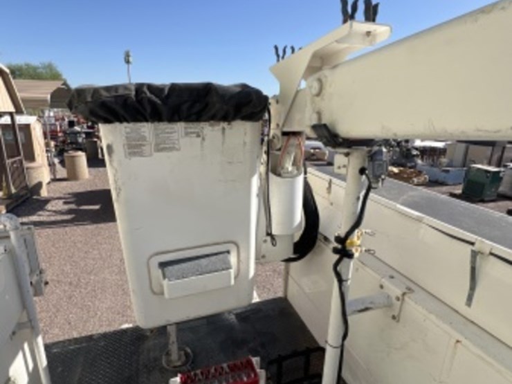 2016-ford-f550-image-13