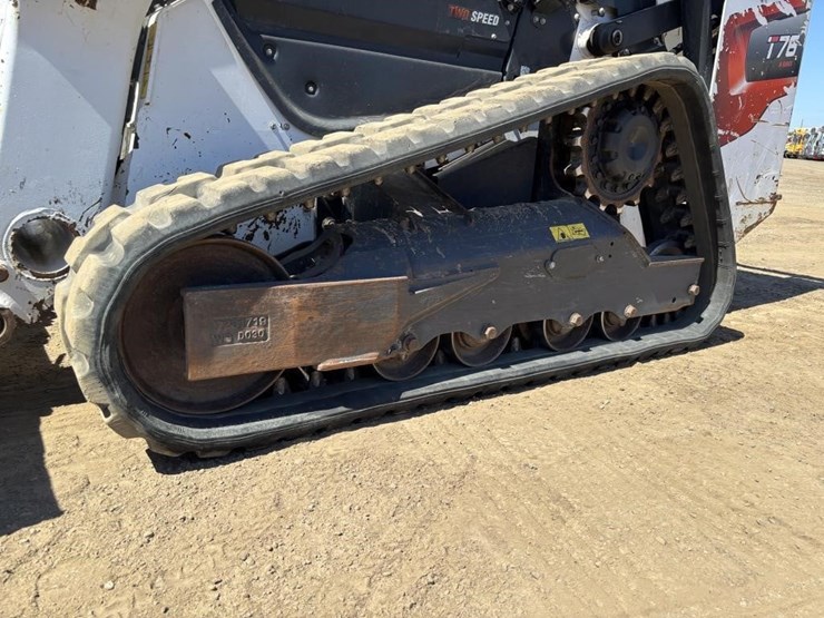 2021-bobcat-t76-image-14