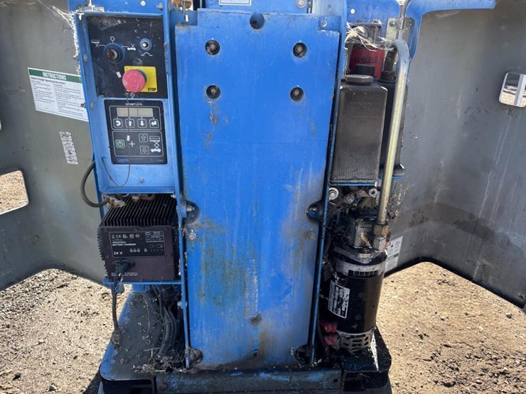 2012-genie-gr20-image-11