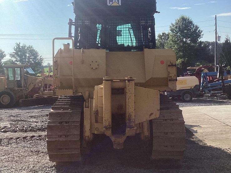 2018-caterpillar-d7e-image-4