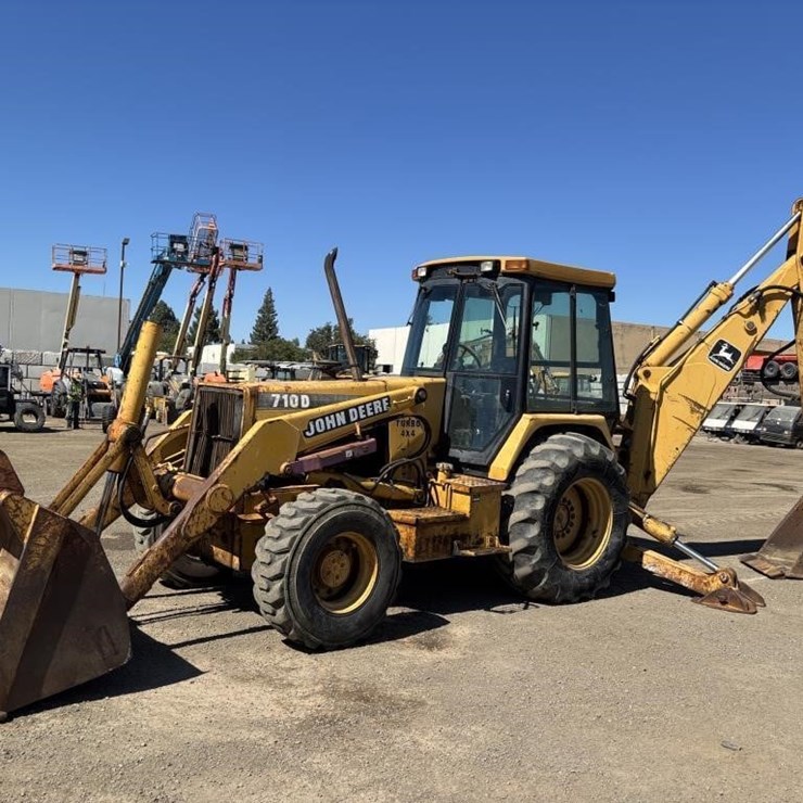 1995 DEERE 710D