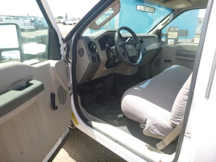 2008-ford-f250-image-9