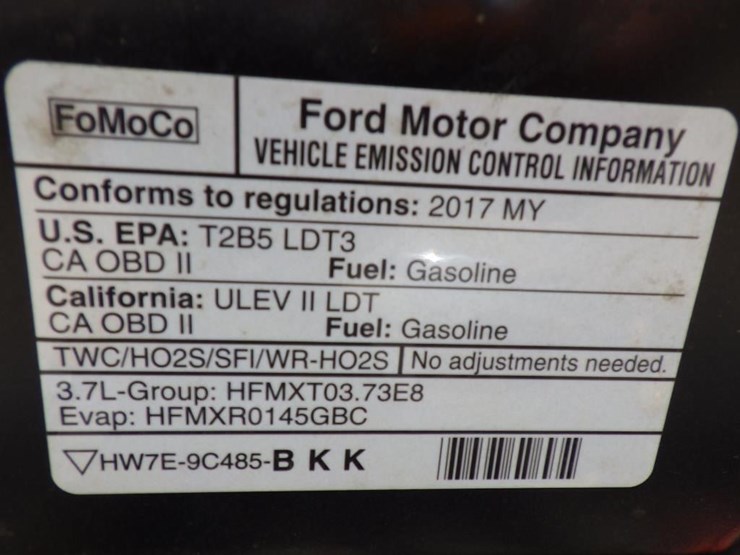 2017-ford-explorer-image-12