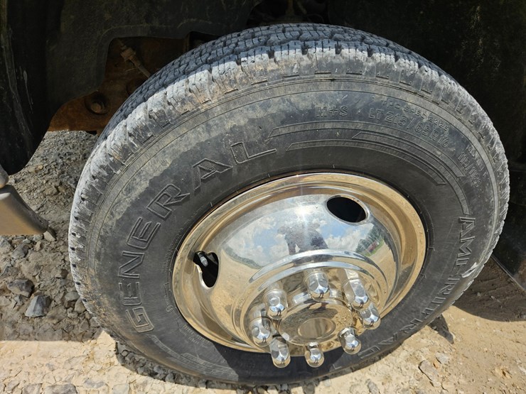 2005-chevrolet-silverado-3500-image-51