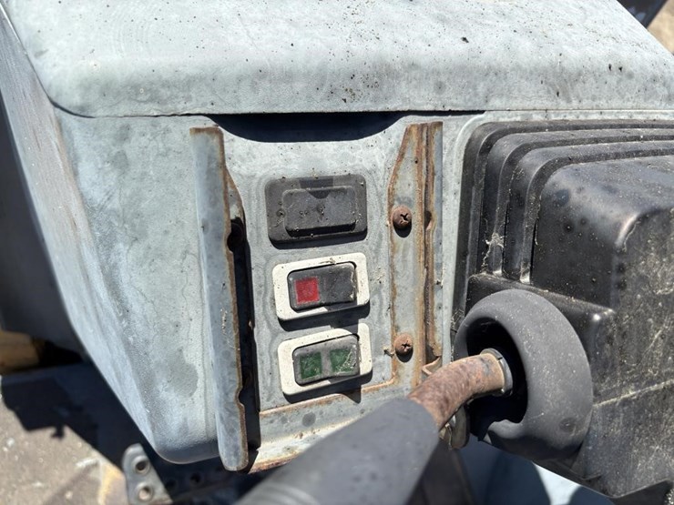 1999-case-580sl-ii-image-33