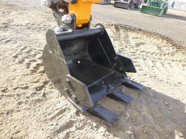 2025-vicsec-vc13-hydraulic-excavator-image-9