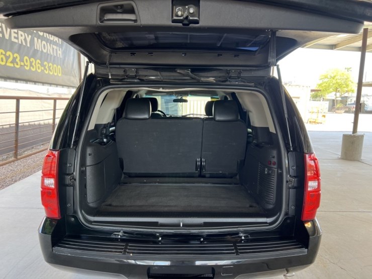 2013-chevrolet-tahoe-image-9
