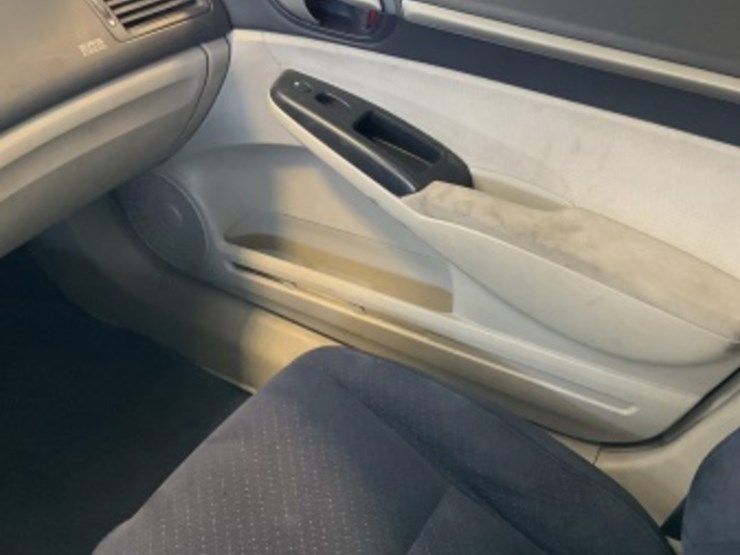 2006-honda-civic-hybrid-sdn-image-19