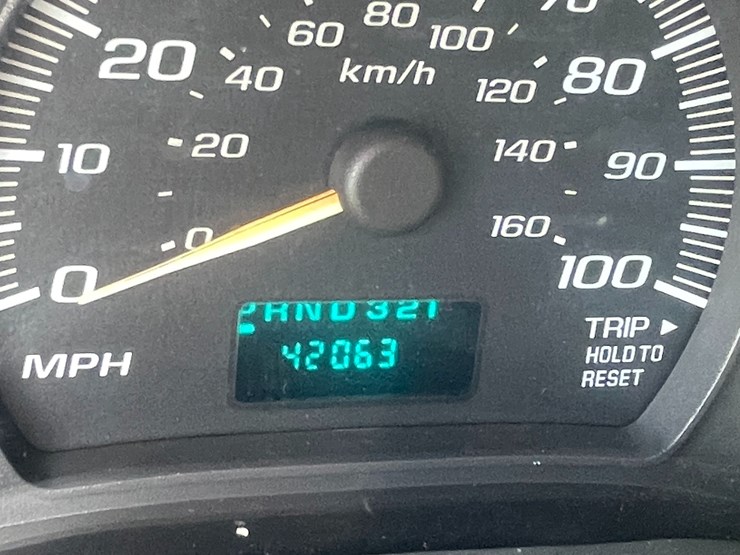 2005-chevrolet-3500-image-97