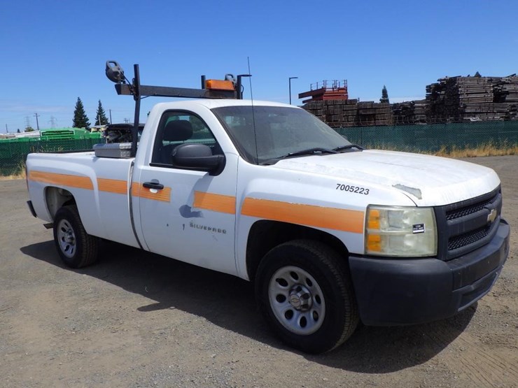 2008-chevrolet-1500-image-3