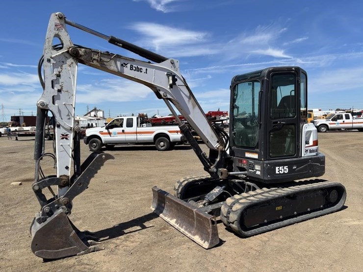 2020-bobcat-e55-image-1