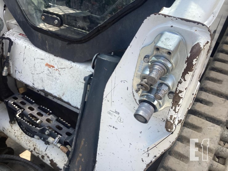 2020-bobcat-t870-image-13