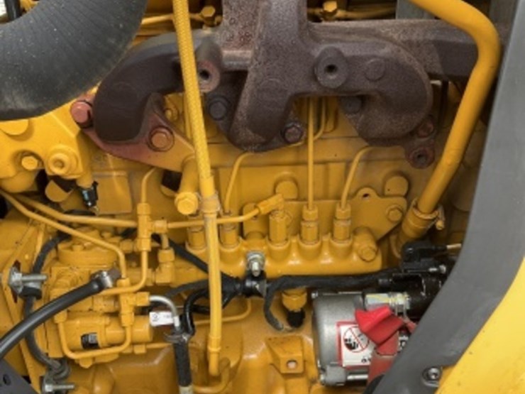 2016-deere-210l-image-20