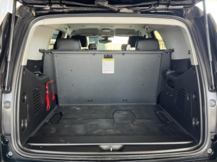 2018-chevrolet-tahoe-image-9