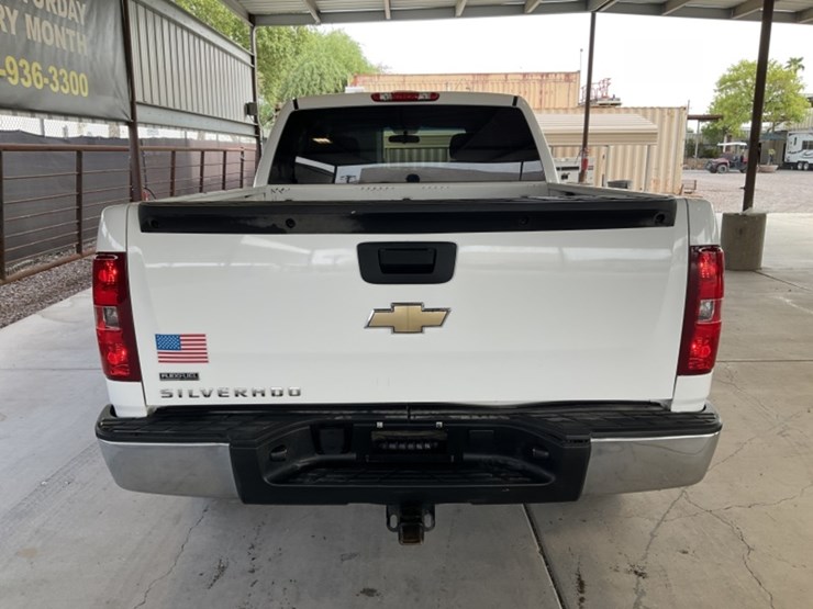 2011-chevrolet-silverado-1500-image-6
