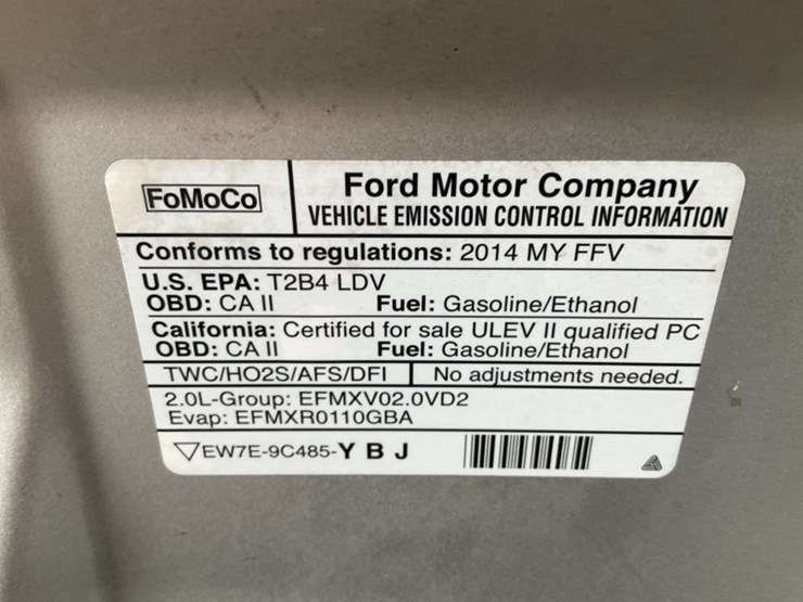 2014-ford-focus-sdn-image-12