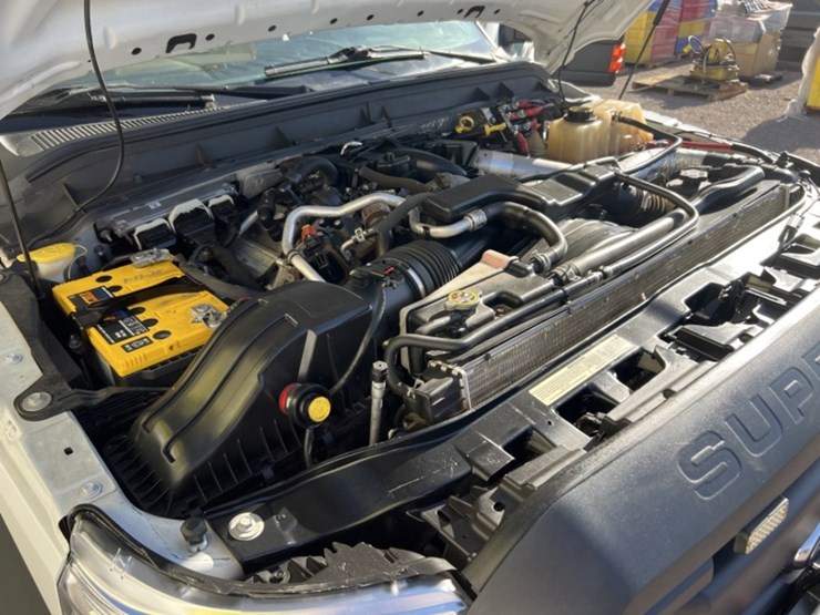 2016-ford-f550-image-15