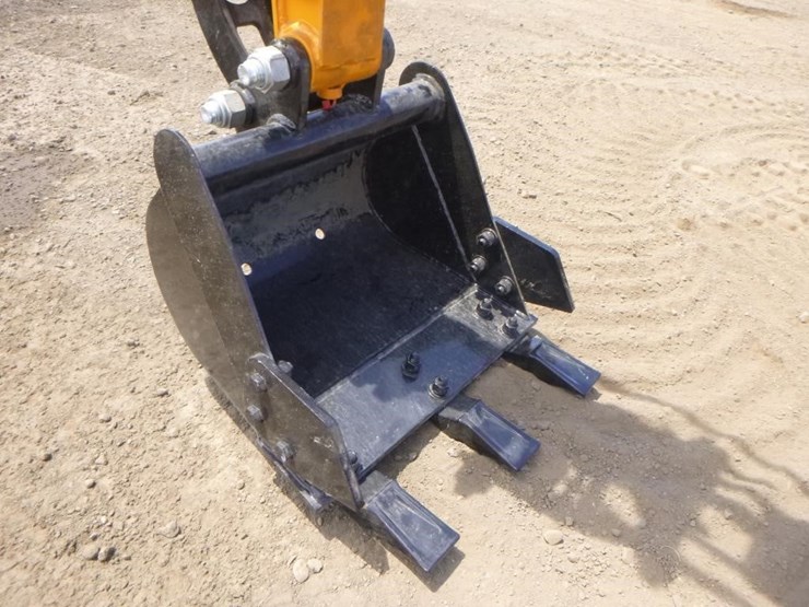 2025-vicsec-vc13j-hydraulic-excavator-image-9