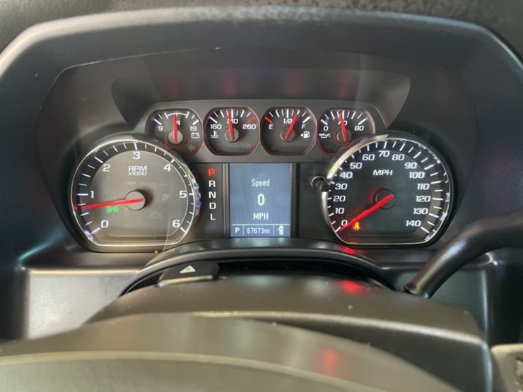 2018-chevrolet-silverado-1500-image-18