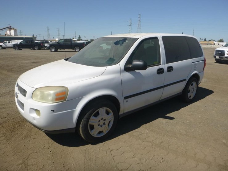 2008-chevrolet-uplander-image-2