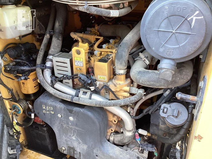 2020-caterpillar-289d3-image-14