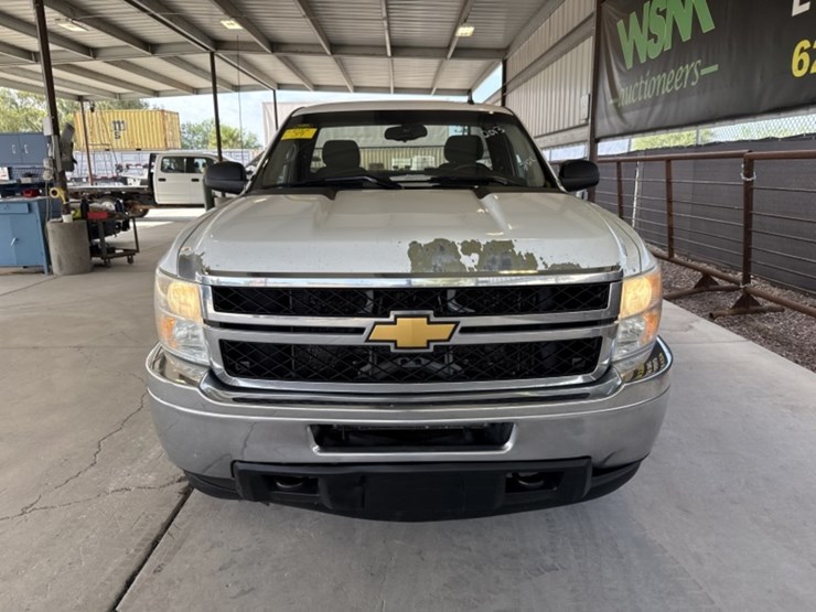 2013-chevrolet-silverado-2500hd-image-3