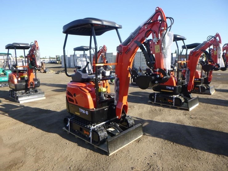 2025-tpm-16-hydraulic-excavator-image-2