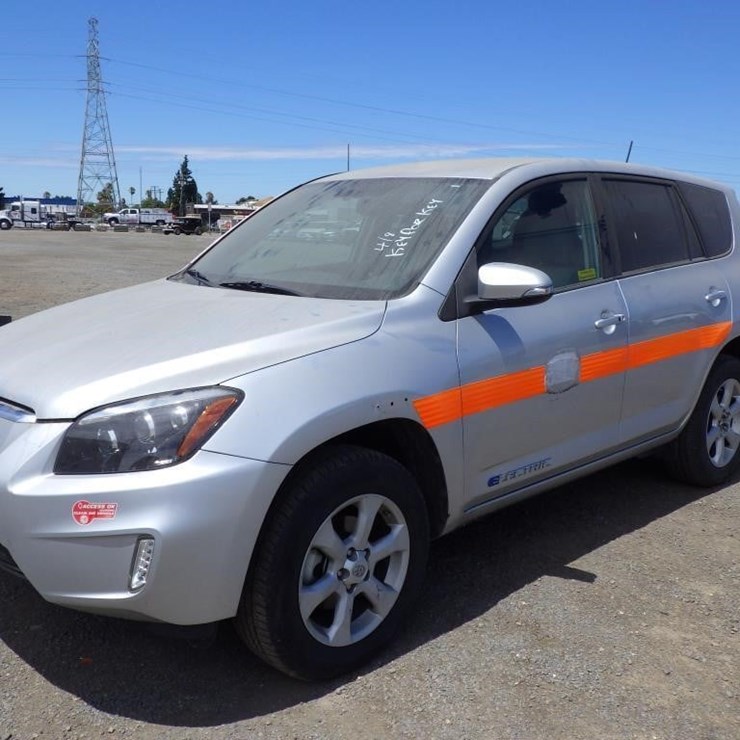 2014 TOYOTA RAV4