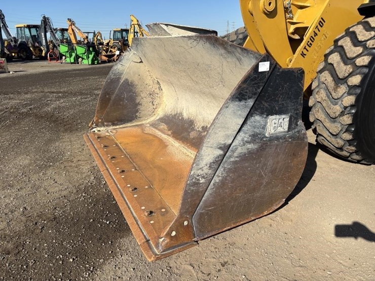 2019-caterpillar-930m-image-9