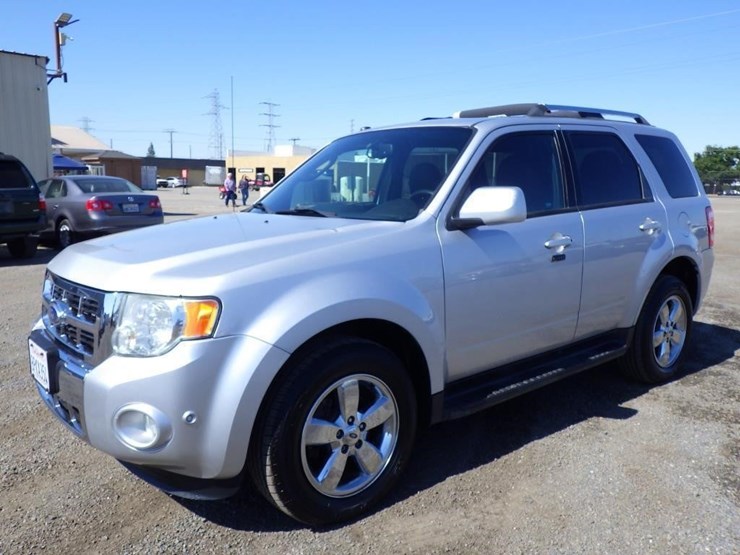 2012-ford-escape-image-1