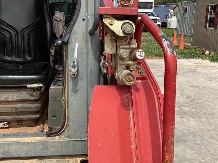 2019-takeuchi-tl8-image-13