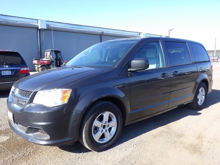 2012-dodge-grand-caravan-image-1