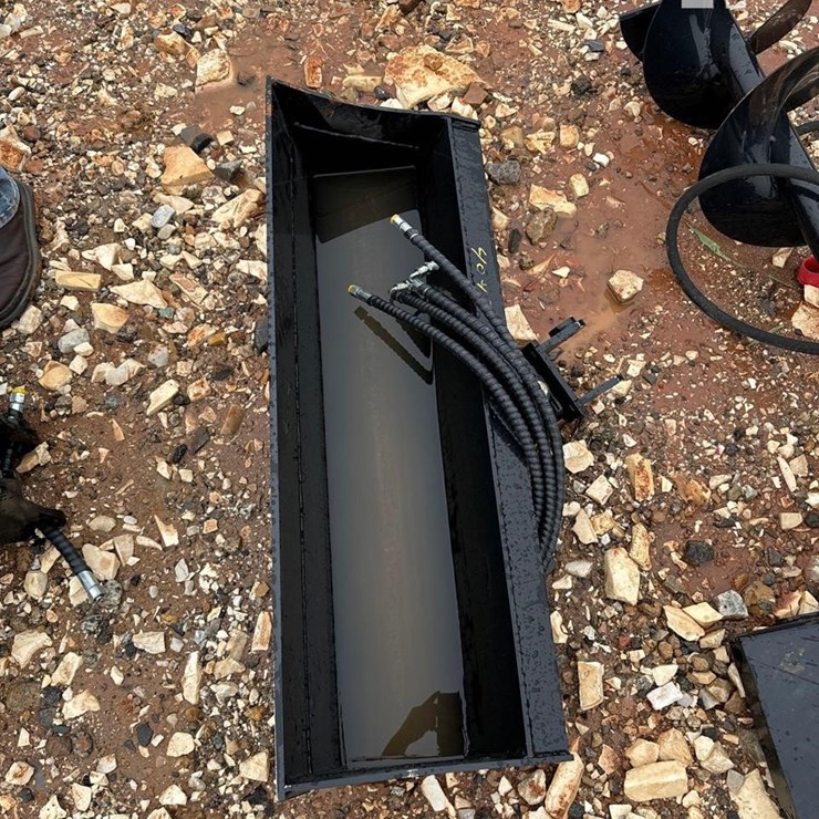 FUTURE 40 IN MINI EXCAVATOR SWIVEL BUCKET