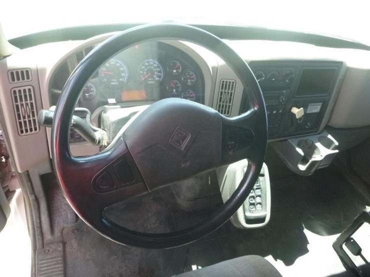 2012-international-durastar-4400-image-15