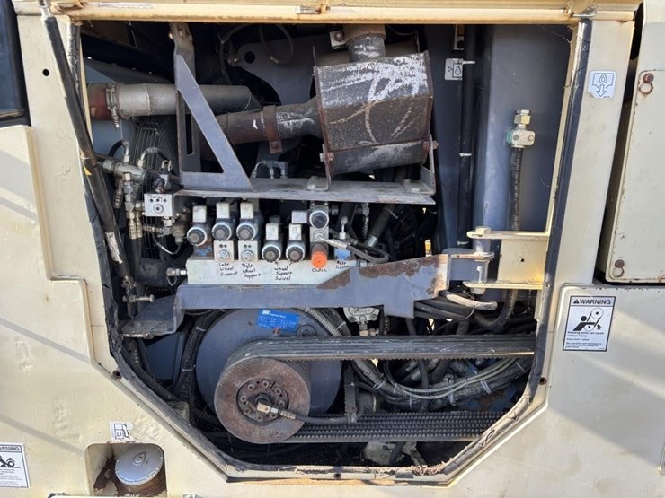 2007-volvo-mw500-image-31