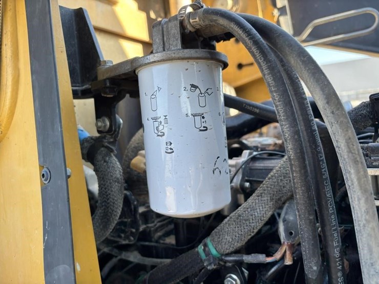 2019-deere-310l-ep-image-56