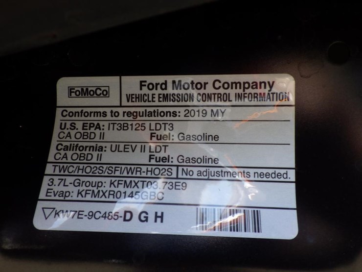 2019-ford-explorer-image-13