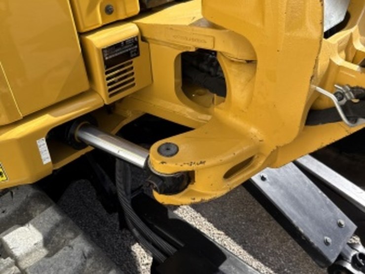 2019-caterpillar-305e2-cr-image-22